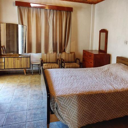 Το Σπίτι Του Προκόπη Villa Nikosia Bagian luar foto